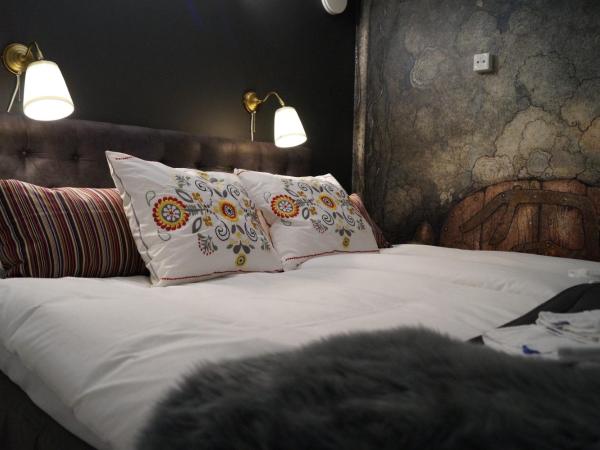 Hotell Skeppsbron : photo 4 de la chambre chambre double avec toilettes privées et douche commune