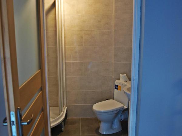 Kaktus Guest House : photo 4 de la chambre chambre double confort avec douche
