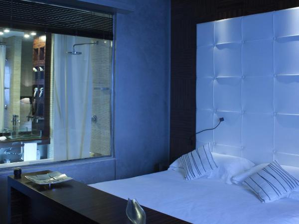 Hotel VdB NEXT : photo 1 de la chambre chambre triple