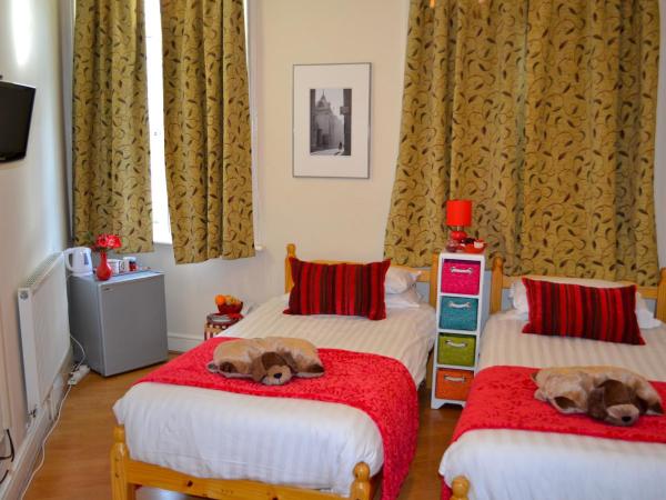 City London Hotel : photo 2 de la chambre chambre lits jumeaux