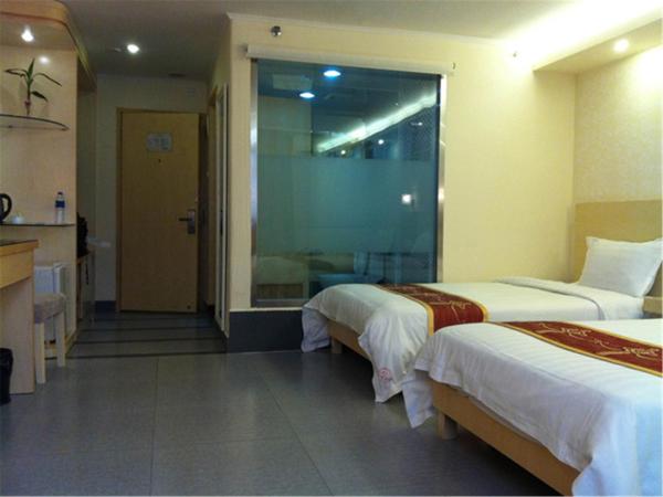 Guang Dong Hotel : photo 3 de la chambre chambre affaires lit queen-size