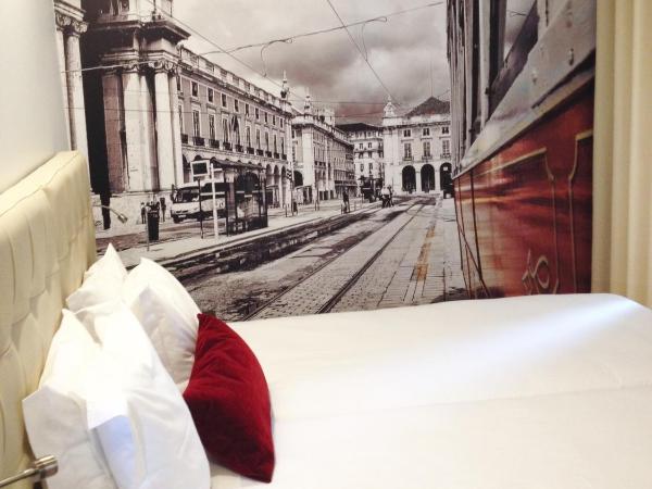 Lisbon City Apartments & Suites by City Hotels : photo 2 de la chambre chambre lits jumeaux sans kitchenette