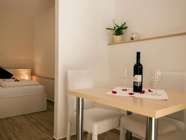 Guest House Bulevar : photo 9 de la chambre chambre double deluxe