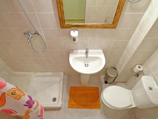 Minos Pension : photo 3 de la chambre chambre double