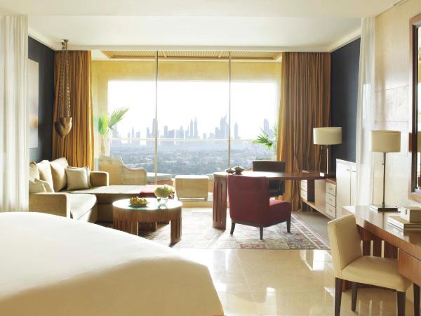 Raffles Dubai : photo 10 de la chambre chambre club raffles - vue panoramique sur dubaï