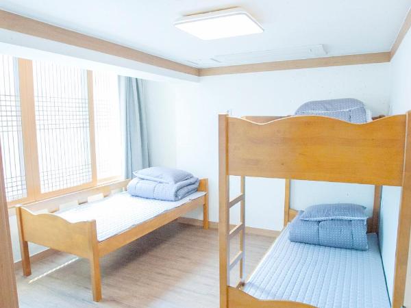 Cocoa Guesthouse : photo 2 de la chambre chambre triple