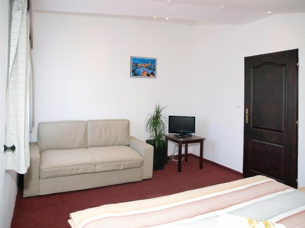 Pension Tenis - Centrum : photo 2 de la chambre chambre triple