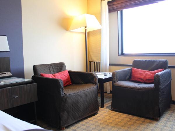 Kobe Portopia Hotel : photo 8 de la chambre chambre lit queen-size milieu du siècle - bâtiment principal - non-fumeurs