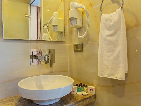 Grand Naki Hotel : photo 4 de la chambre chambre simple standard