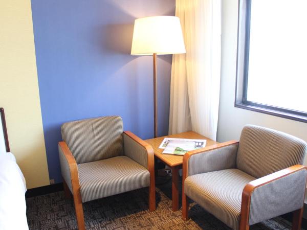 Kobe Portopia Hotel : photo 4 de la chambre chambre lits jumeaux standard avec lit d'appoint - bâtiment principal - non-fumeurs