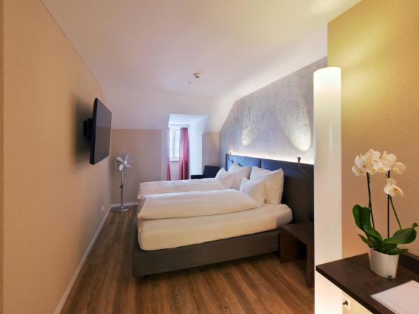 Altstadt Hotel Krone Luzern : photo 8 de la chambre chambre double ou lits jumeaux