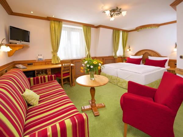 Park Hotel Laim : photo 2 de la chambre suite junior avec vue sur la ville