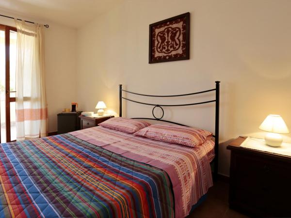 Bed and breakfast Le Camelie : photo 2 de la chambre chambre double avec balcon