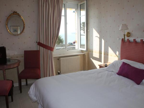 Le Cancalais : photo 1 de la chambre chambre double avec vue sur la mer