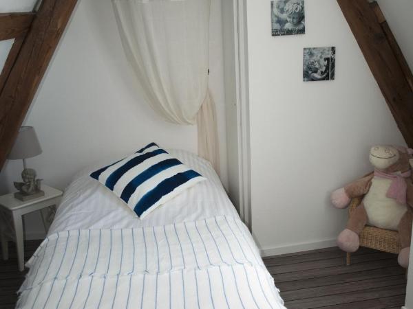 Chambres d'hôtes - L'Ecurie Obernai : photo 2 de la chambre chambre en duplex (3 adultes) 
