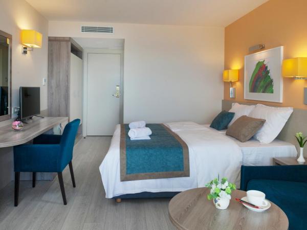 Guesthouse Aroma : photo 4 de la chambre chambre double deluxe avec balcon - vue sur mer