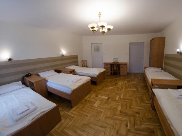 Brama Hostel : photo 4 de la chambre chambre quadruple