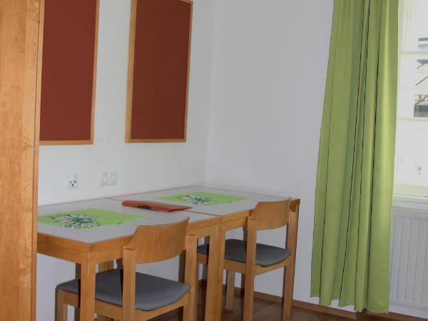 Institut St.Sebastian : photo 4 de la chambre chambre lits jumeaux avec salle de bains privative