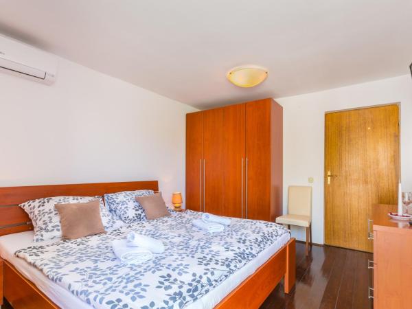 Bed & breakfast La Fontana Medulin : photo 10 de la chambre chambre double deluxe - vue sur mer