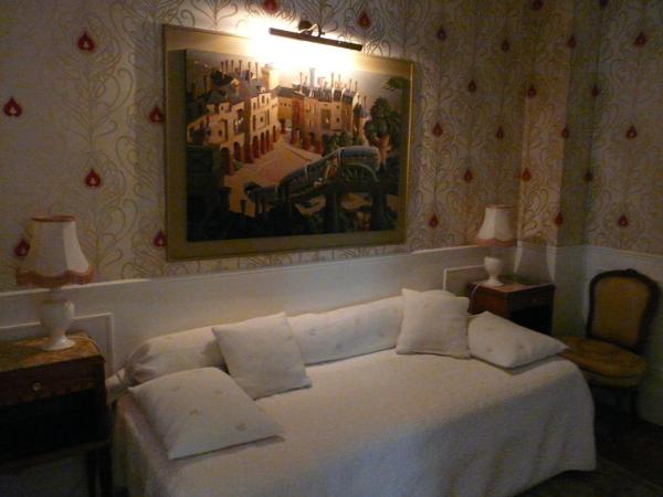 Hôtel de l'Abeille : photo 1 de la chambre chambre triple de luxe