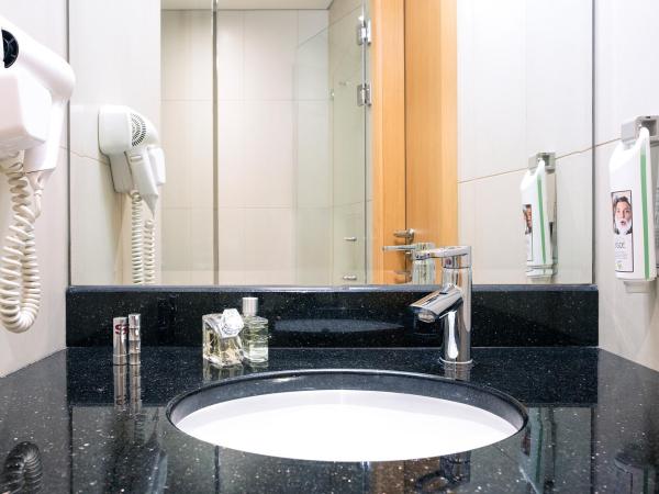 Ibis Deira Creekside Dubai : photo 5 de la chambre chambre lits jumeaux standard