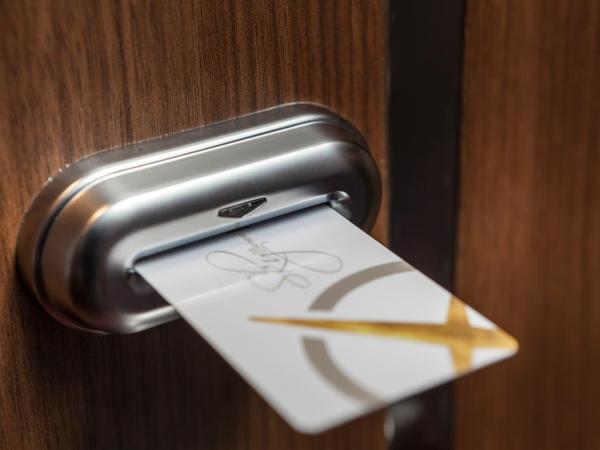 The Continent Hotel Sukhumvit - Asok BTS Bangkok by Compass Hospitality : photo 10 de la chambre chambre lits jumeaux sky lounge