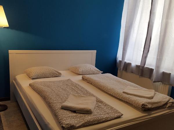 Premier Inn Apartments : photo 1 de la chambre chambre double