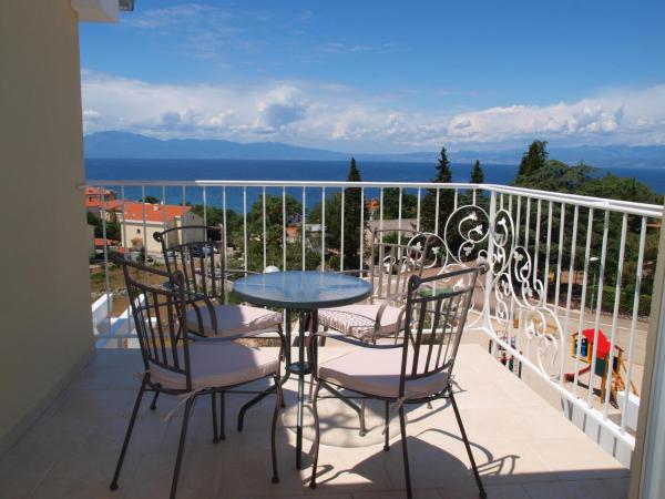 Guesthouse Olei : photo 5 de la chambre suite lit king-size - vue sur mer