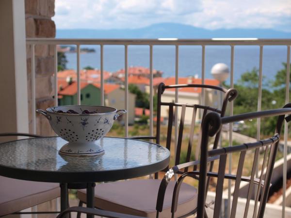 Guesthouse Olei : photo 7 de la chambre suite lit king-size - vue sur mer