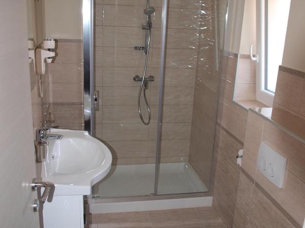 Guesthouse Olei : photo 9 de la chambre suite lit king-size - vue sur mer