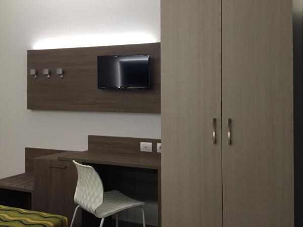 Hotel Montreal : photo 5 de la chambre chambre double