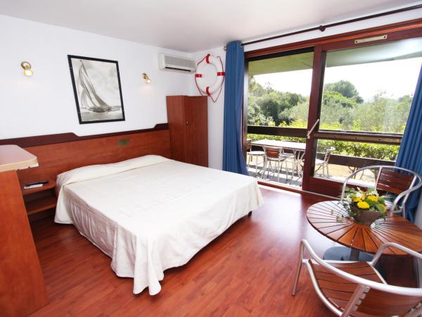 Residence Castell'Verde : photo 1 de la chambre studio supérieur - vue partielle sur mer (s)