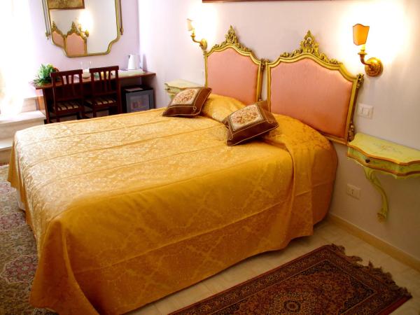 Casalbergo : photo 2 de la chambre chambre deluxe double ou lits jumeaux
