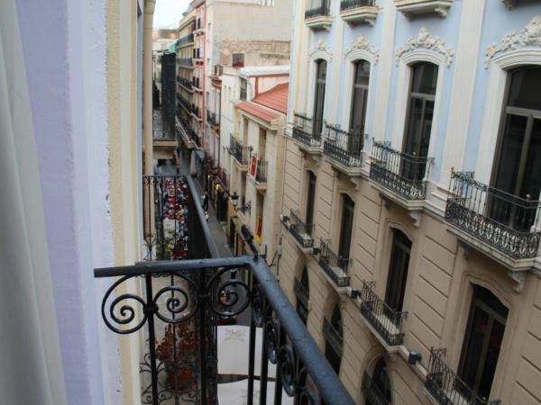 Hostal Mayor : photo 4 de la chambre dortoir pour femmes 4 lits