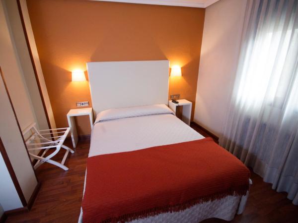 Hotel Ovetense : photo 8 de la chambre chambre double ou lits jumeaux