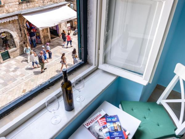 Stradun View En Suite Rooms & Studio : photo 4 de la chambre chambre lits jumeaux - 1er Étage