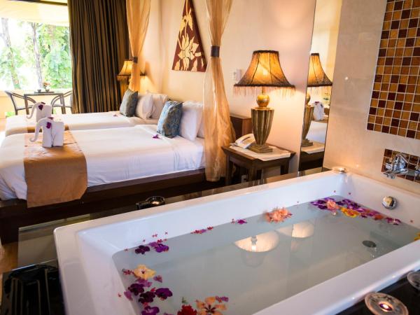 Koh Chang Cliff Beach Resort : photo 1 de la chambre chambre de luxe avec vue sur l'océan