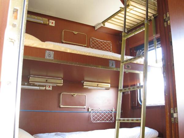 Train Lodge Amsterdam : photo 4 de la chambre lit simple dans compartiment (6 adultes) - réservé aux femmes
