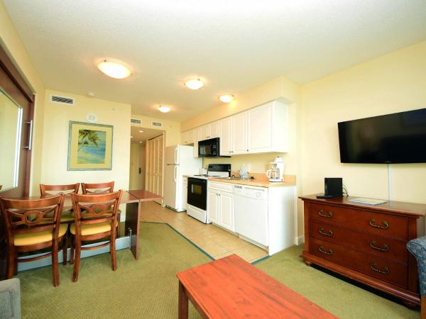 Holiday Sands at South Beach : photo 7 de la chambre condo 1 chambre avec salle de bains, 1 lit king-size, 1 canapé-lit et 1 lit escamotable - t23 - côté océan