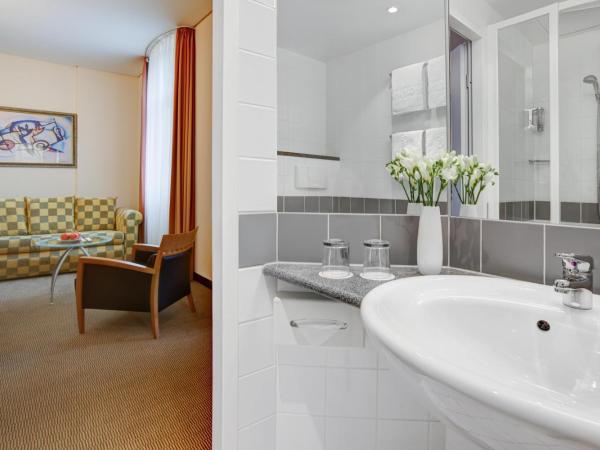 IntercityHotel Berlin Ostbahnhof : photo 5 de la chambre studio