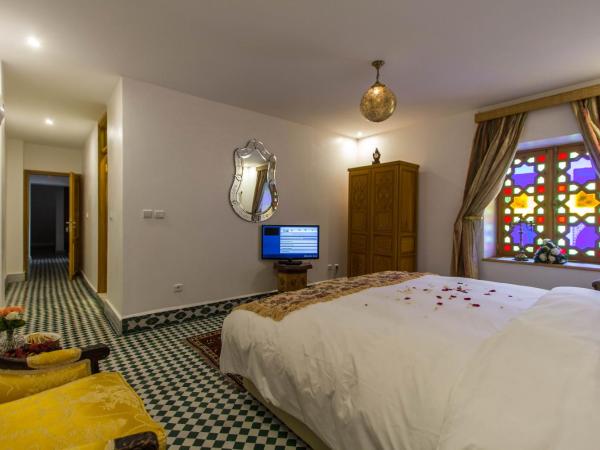 Riad Amor - Suite & Spa : photo 1 de la chambre chambre safia