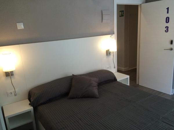 Hostal Boutique BBB Auto check in : photo 6 de la chambre chambre double avec terrasse
