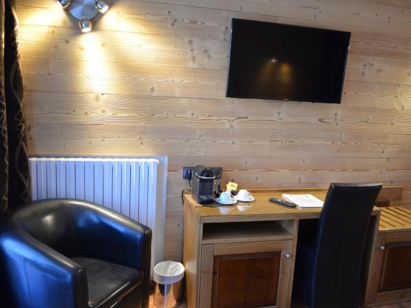 Hôtel Edelweiss : photo 8 de la chambre chambre triple avec balcon