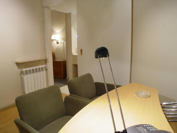 Hotel Crillon Mendoza : photo 2 de la chambre chambre double supérieure