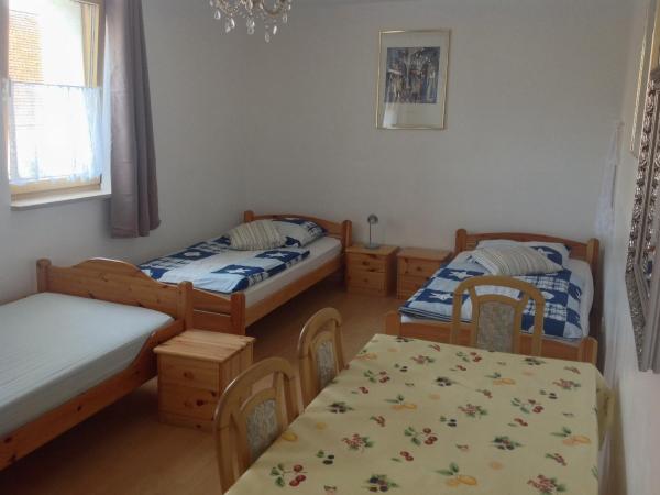 Pension Lindengarten : photo 9 de la chambre chambre triple