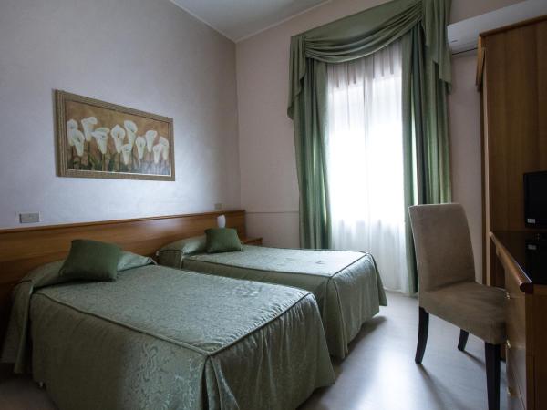Hotel Adriano : photo 3 de la chambre chambre double