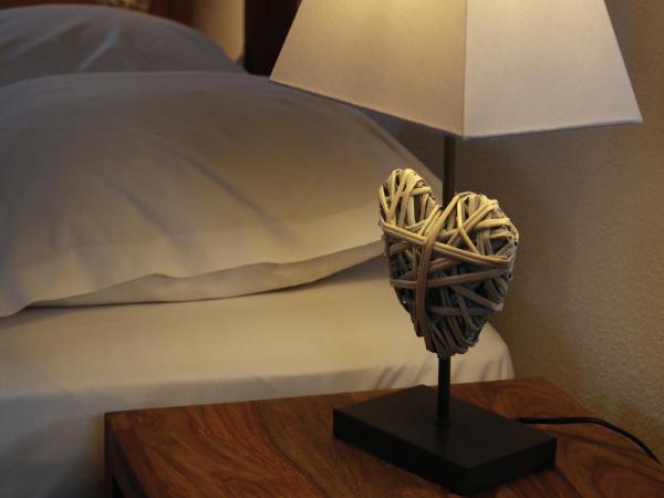 Hotel Roses : photo 2 de la chambre suite