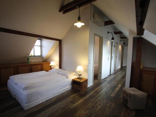 Hotel Roses : photo 3 de la chambre suite