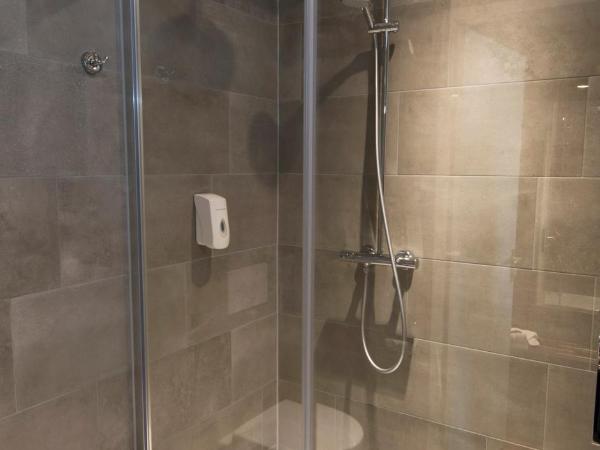 Hotel De Zoete Inval Haarlemmerliede : photo 5 de la chambre chambre lits jumeaux confort