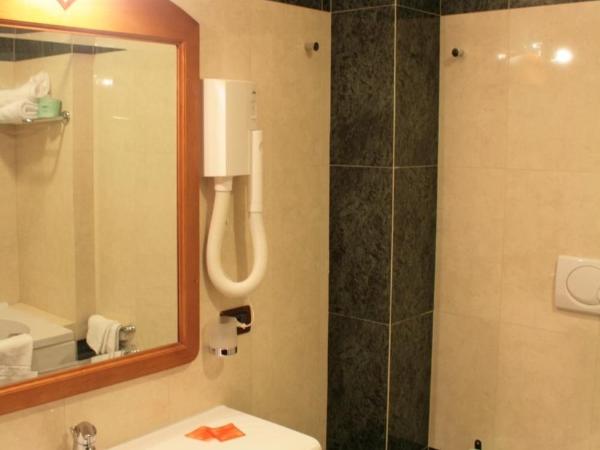 Ulisse Deluxe Hostel : photo 2 de la chambre lit dans dortoir pour hommes de 6 lits